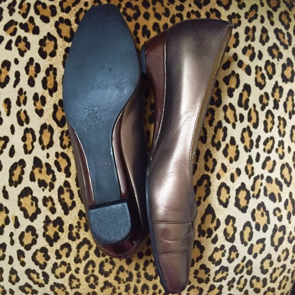 Ros Hommerson Flats, size 9-1/2N - Picture 2 of 4