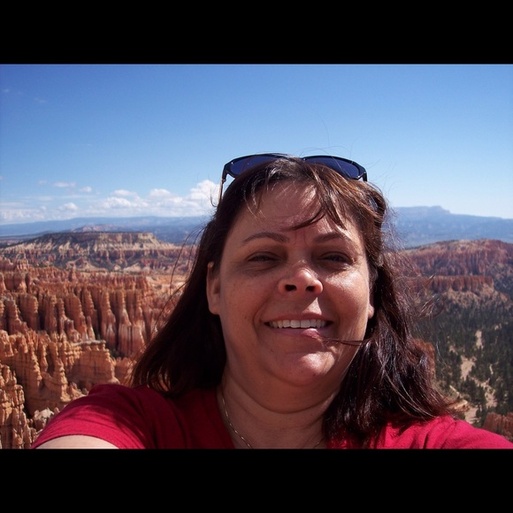 Meet your Posher, Lisa