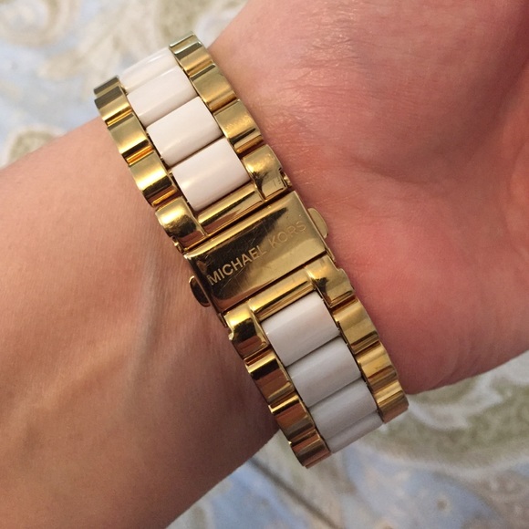 Michael Kors Gold and White watch! ππππ - Picture 3 of 6