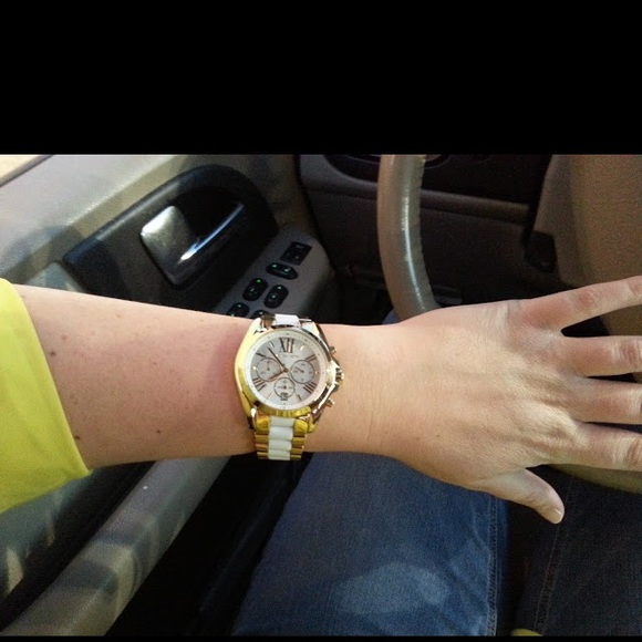 Michael Kors Gold and White watch! ππππ - Picture 5 of 6