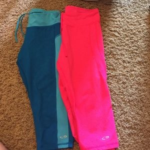 Pair of workout crops