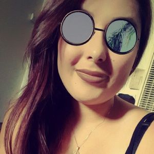 Meet your Posher, Arely