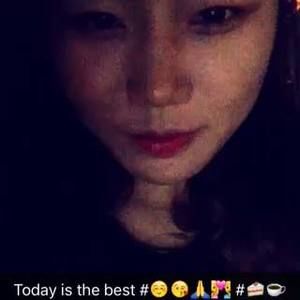 Meet your Posher, Eva