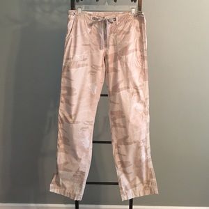 🌷 Camo Pants - Victoria's Secret 👖