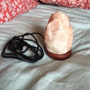 Rock salt lamp
