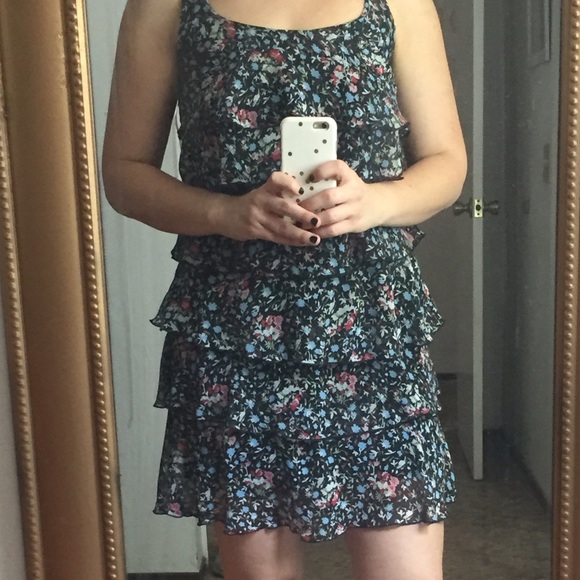 FLORAL RUFFLE DRESS - Picture 3 of 3