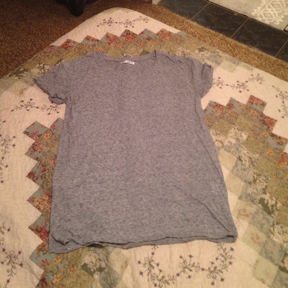 Gray and black T-shirt size medium