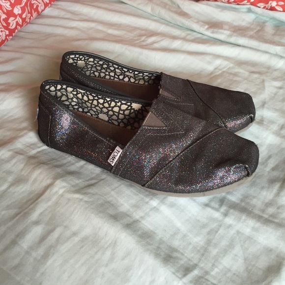 Toms