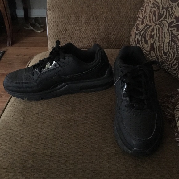 All Black Air Maxx