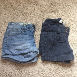 2 pairs of shorts