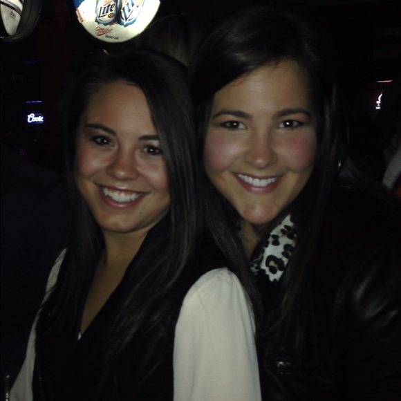 Meet your Posher, Kristen - Picture 1 of 1