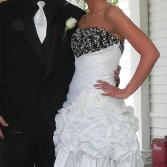 Tony Bowls prom dress