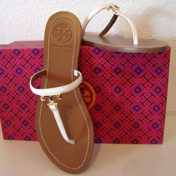 NEW TORY BURCH WHITE T LOGO LEATHER SANDALS - Picture 2 of 4