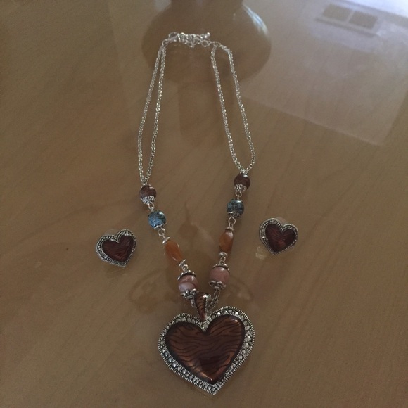 Necklace and Earing Set