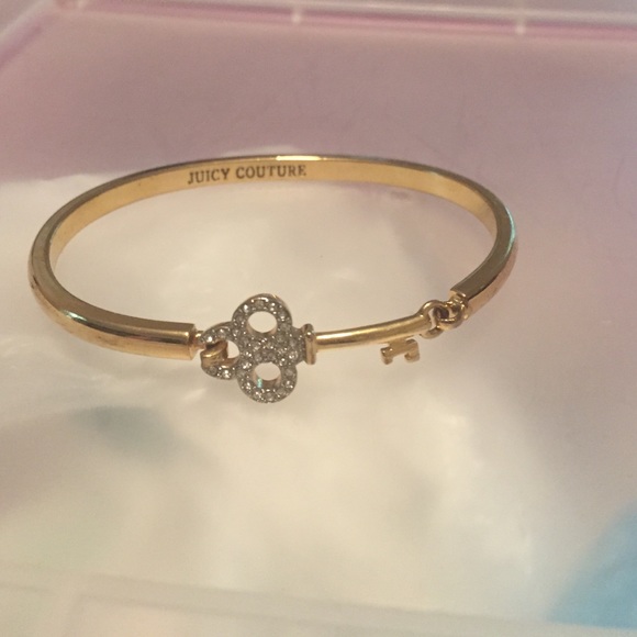Juicy key bracelet