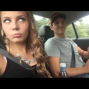 Meet your Posher, Kayla