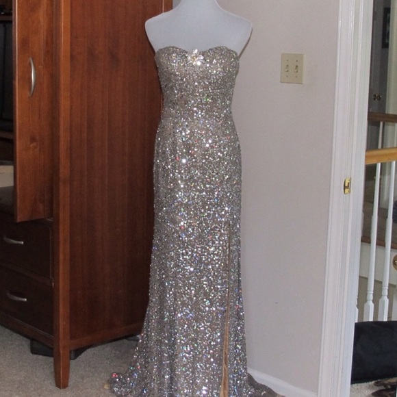 Pageant Dress - Picture 2 of 3