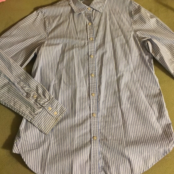 Gap Women's Fit Dressy Button Down Blouse - Picture 2 of 4