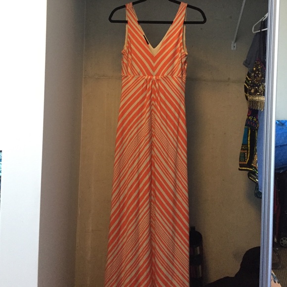 Bebe Maxi Dress