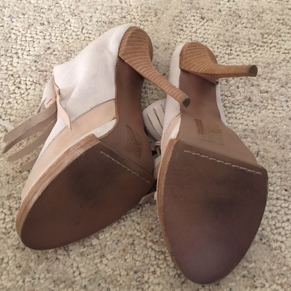 Suede fringe heels - Picture 2 of 2