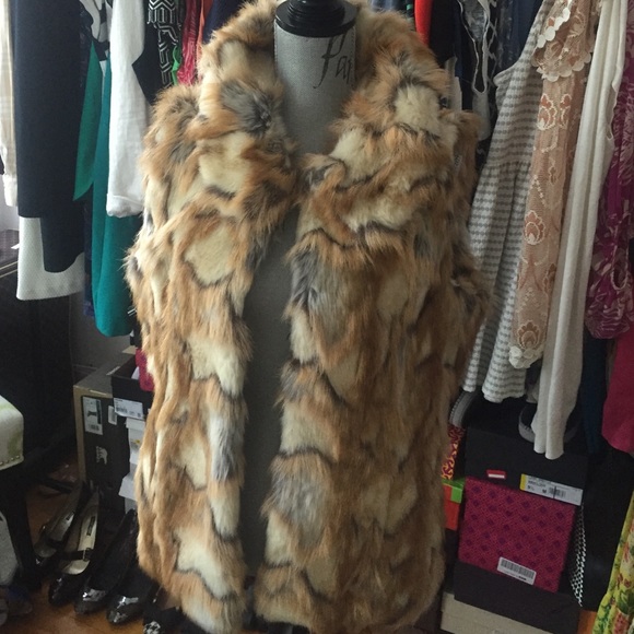 Rachel Zoe Jackets & Blazers - Rachel Zoe faux fur vest