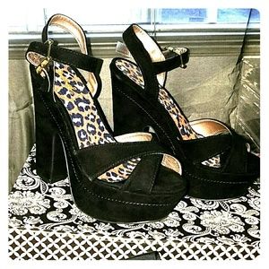 Beautiful Chunky Heel