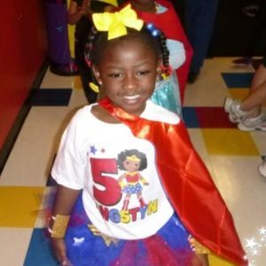 Meet your Posher, Ahshea