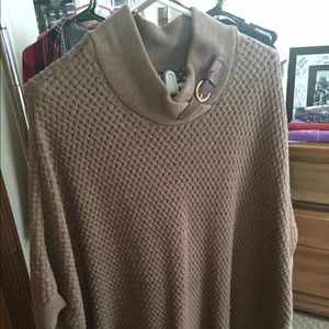 Gorgeous Banana Republic sweater poncho