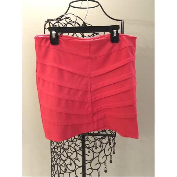 Pink pin skirt