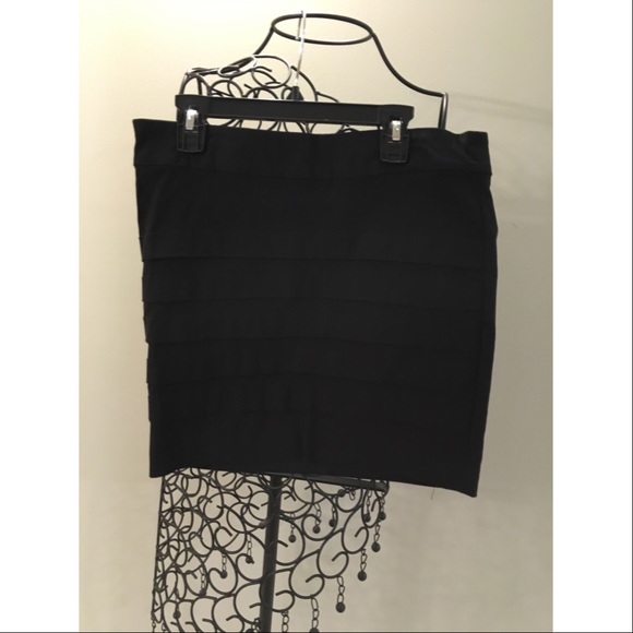 Black pencil skirt