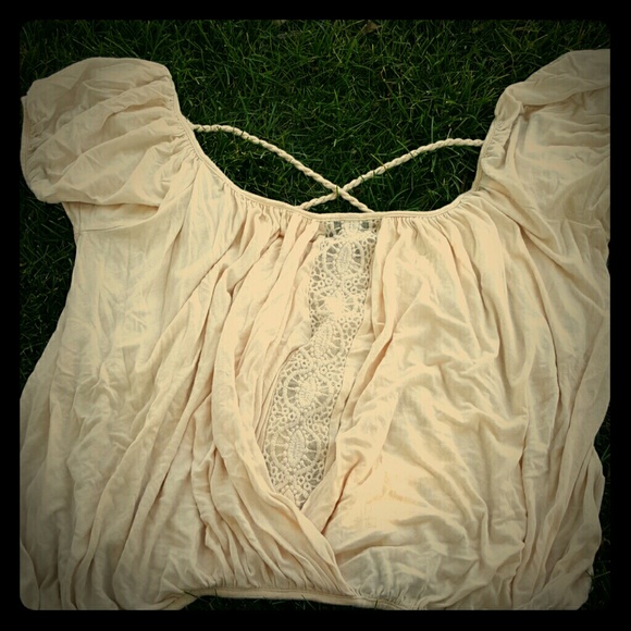 Off-white flowy top