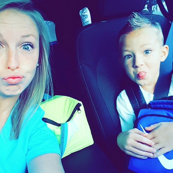 Meet your Posher, Courtney