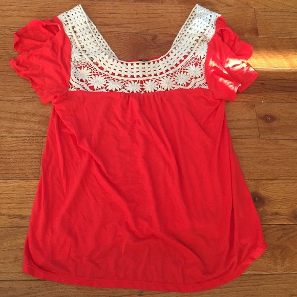 American Eagle shirt