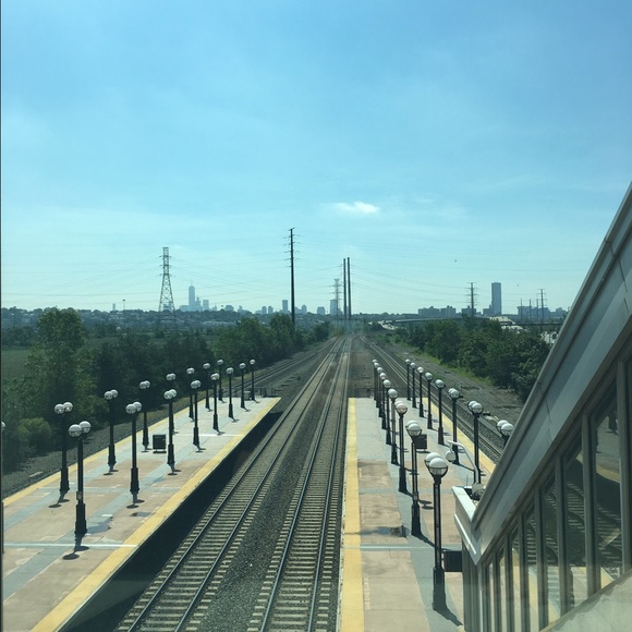 Meet your Posher, Nola