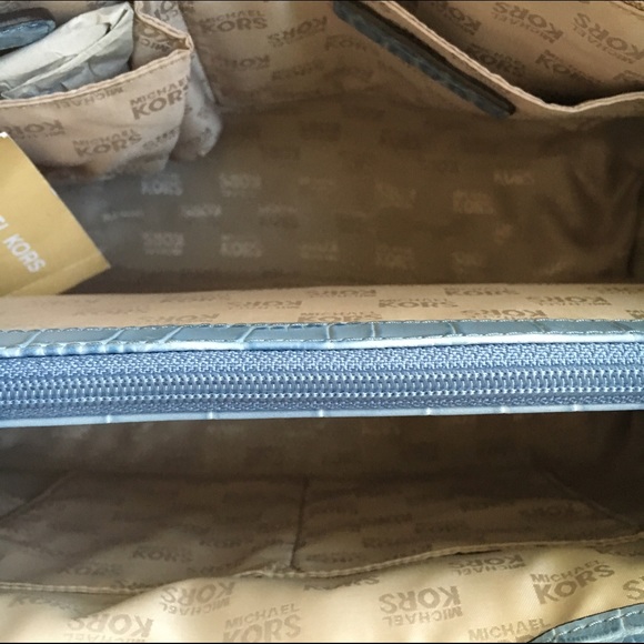 MICHAEL KORS Denim Hamilton studded satchel - Picture 4 of 7