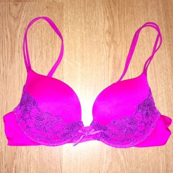 🚨DONATING SOON -Victoria's Secret Push-Up Bra