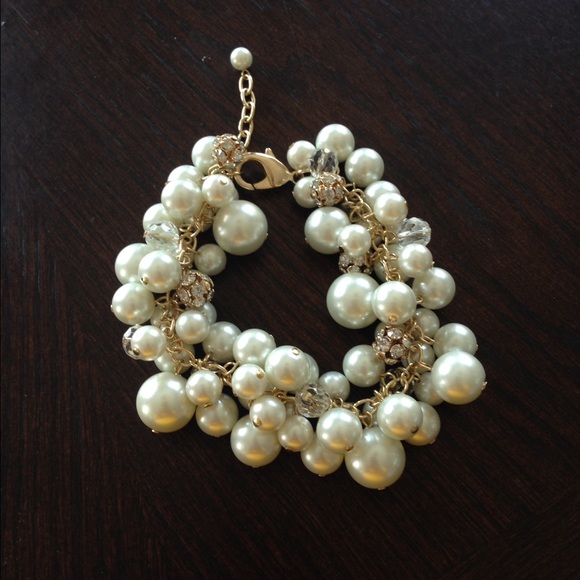 Pearl and crystal bracelet by Wyatt - Picture 1 of 4