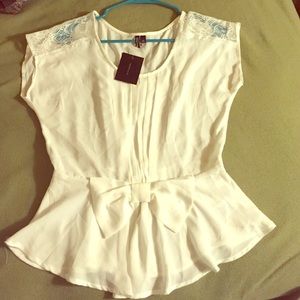 NWT White Peplum Bow Top