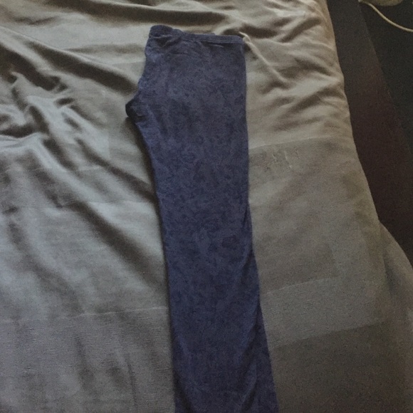 Blue leggings size small flower print