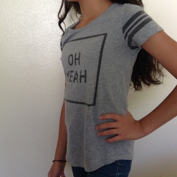 Grey Graphic TEE! - Picture 3 of 4