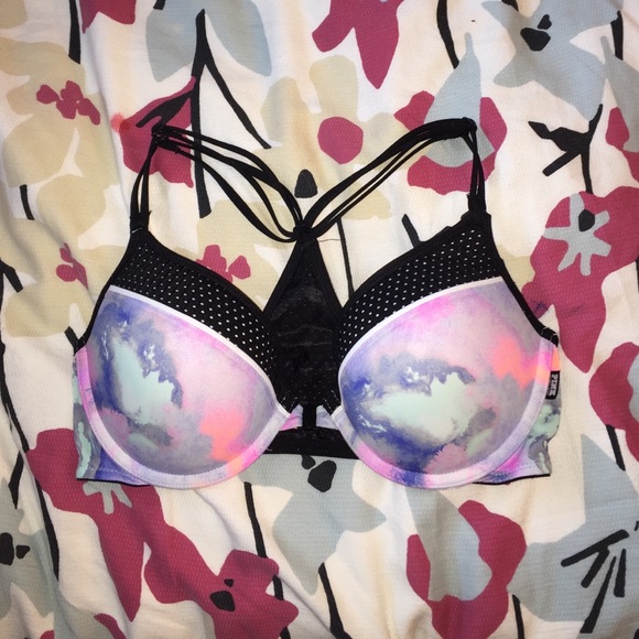 PINK Victoria's Secret push up bra design in back