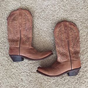 Old West cowgirl boots