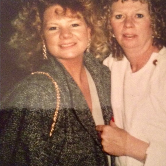 Meet your Posher, Amy - Picture 1 of 1