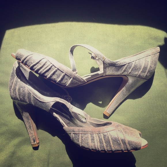 Nine West sliver suede heels