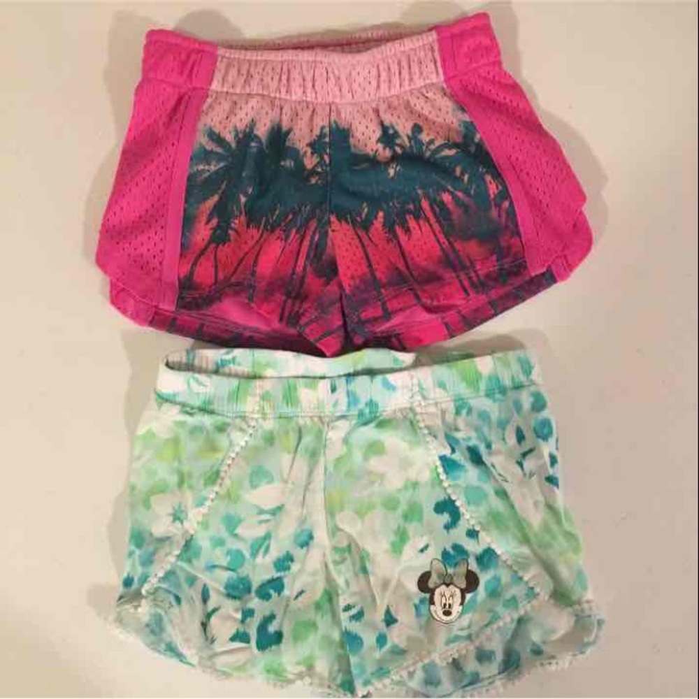Disney Minnie Mouse Girl's shorts sizes 4T and 5T