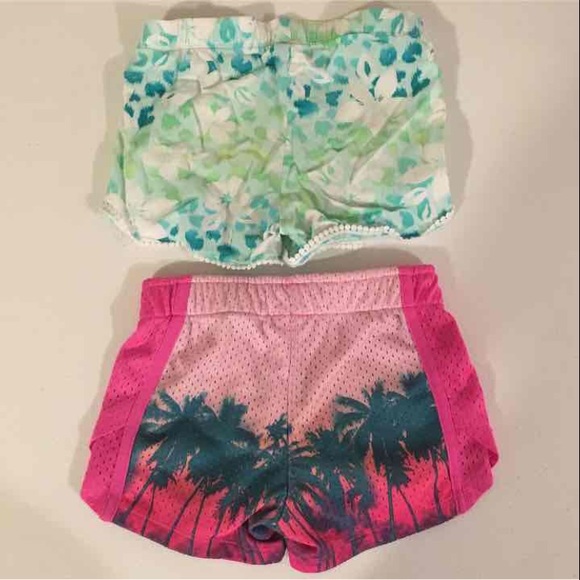 Disney Minnie Mouse Girl's shorts sizes 4T and 5T - Picture 4 of 4