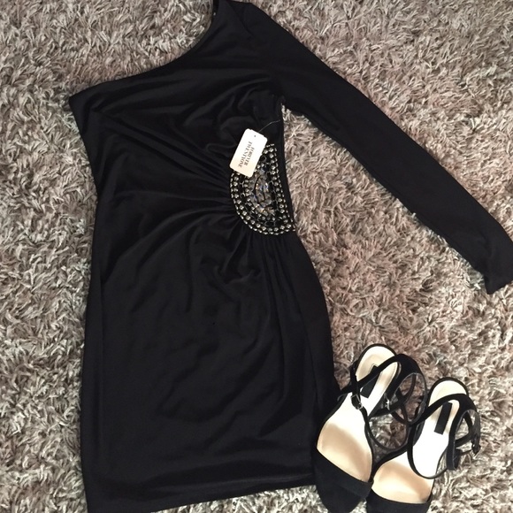 Forever 21 Dresses & Skirts - Black dress✨brand new✨