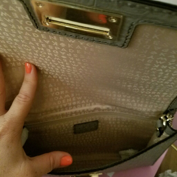 KATE SPADE- GREY CROC STYLE CROSSBODY-NWT - Picture 4 of 4