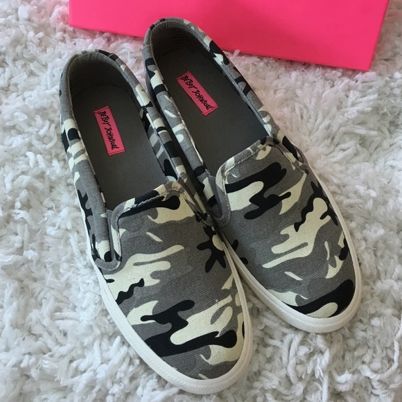 *NEW* Betsy Johnson Grey Camo Slip-ons