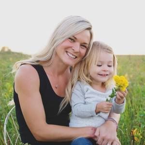 Meet your Posher, Cassandra